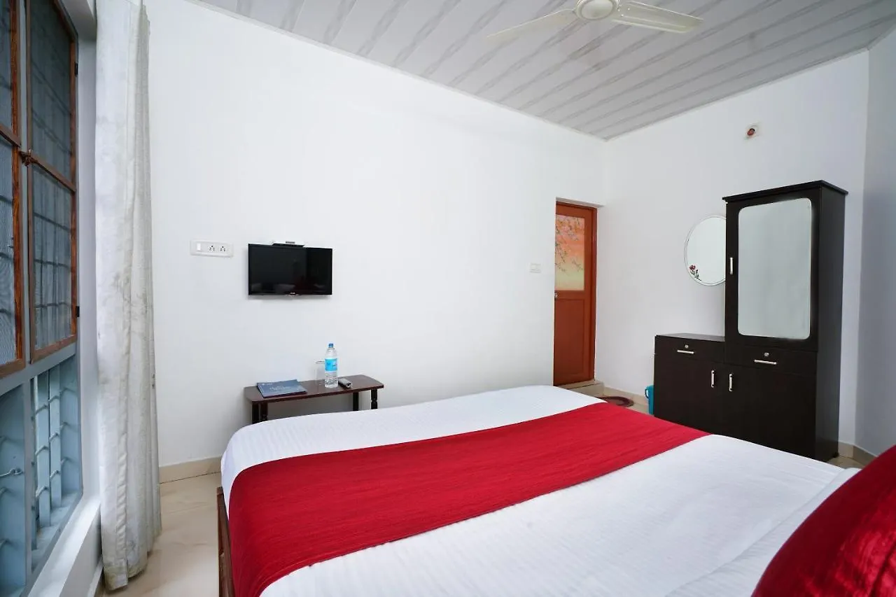 Oyo 10029 Hotel Munnar Breeze Anachal